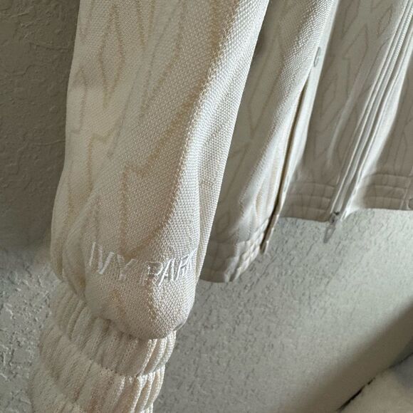 Adidas Ivy Park Beyoncé NWT Track Jacket Oversized Cream Size S - Picture 5 of 13